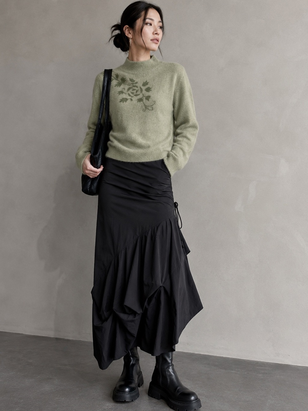 Spring Cashmere Soft Green Mock Turtleneck Sweater Beaded Floral Detail SZ S